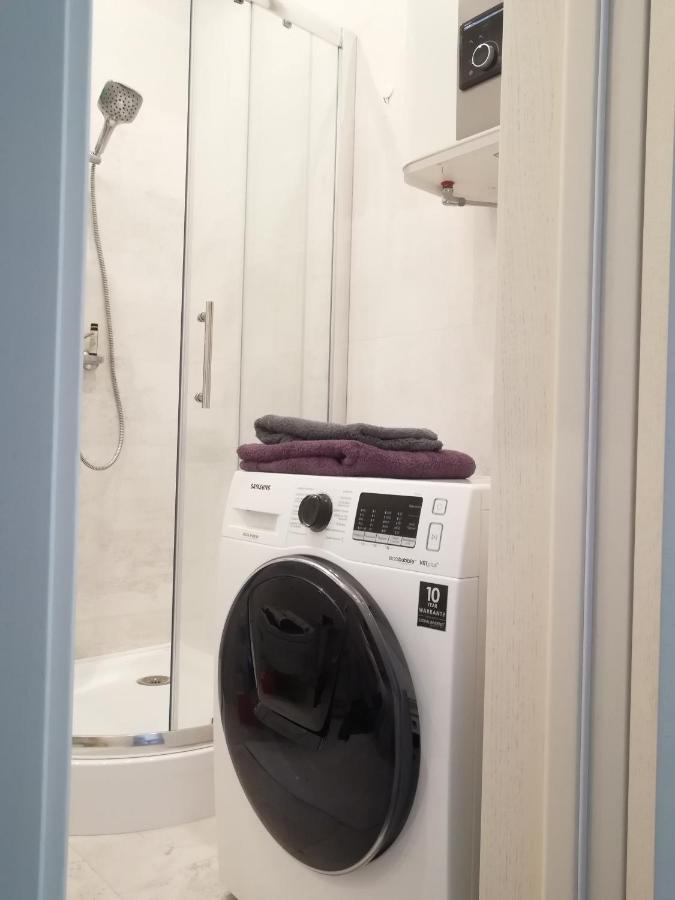 Lux Apartment, Near Metro Vasylkivska Kijev Kültér fotó
