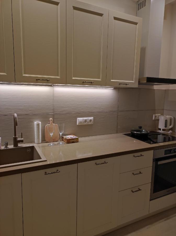 Lux Apartment, Near Metro Vasylkivska Kijev Kültér fotó
